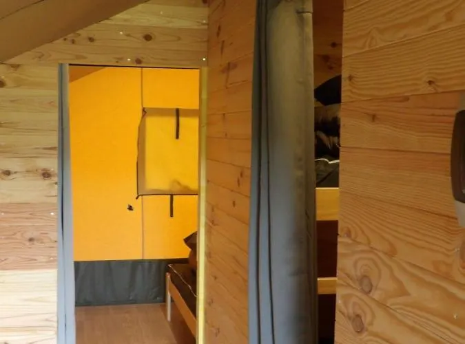 Parque de Campismo Smile & Braudieres Mézières-sous-Lavardin