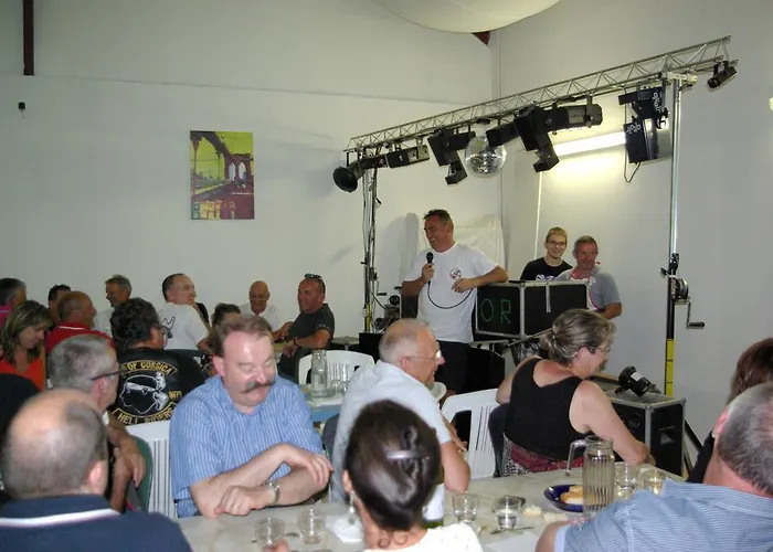 Parque de Campismo Smile & Braudieres Mézières-sous-Lavardin